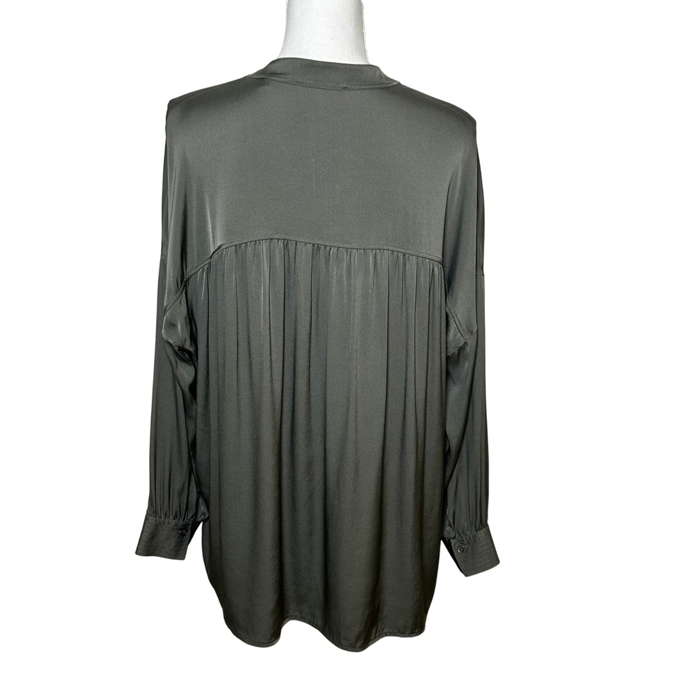 Vince Women Shirred Drape Pullover Blouse Olive Green Silk Satin Pleated Back L - Picture 7 of 14